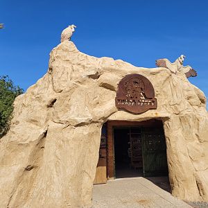 Entrance to the park -Tierra Rapaz (2024)