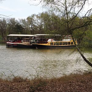 Safari boat dock, 2024-04-06