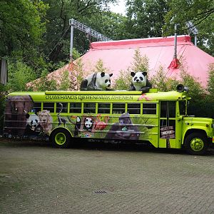 Ouwehands bus and theater, 2023-08-17
