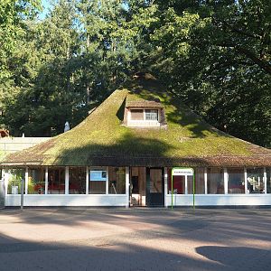 Guest services building, 2023-09-24
