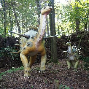 Dino Forest - Kentrosaurus models, 2023-09-24
