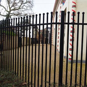 Giraffe separation paddock, 2023-04-08