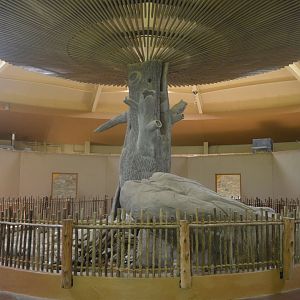 African Journey - Giraffe/Okapi Barn Interior