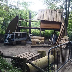 Construction of new small playground near South American monkey island, 2024-05-28