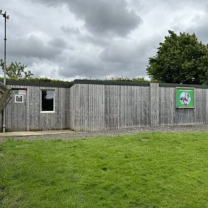 Hudson Bay Wolf House at Woodside Wildlife Park (May 2024)
