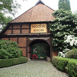 Indoor show building, 2024-05-21