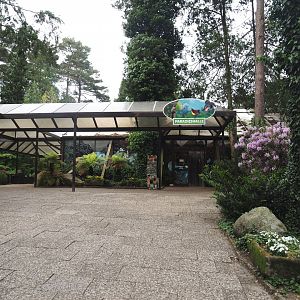 Entrance to the Paradies-Halle and the Toowoomba aviary, 2024-05-21