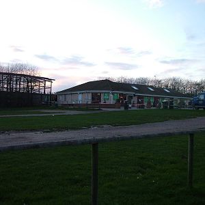 Howletts entrance at dusk 26/11/09