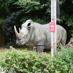 White Rhino statue in front of the entrance