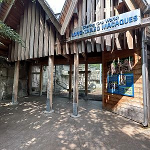 Crab-eating Macaque Exhibit - Oceans