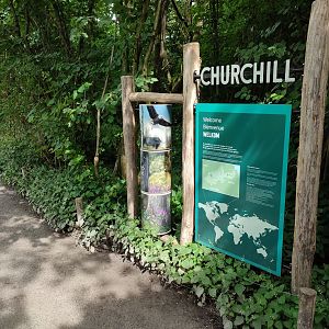 Churchill - Entrance sign