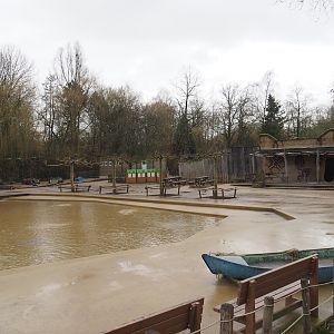 Food stand and area near water-themed playground in the African section, 2023-02-19