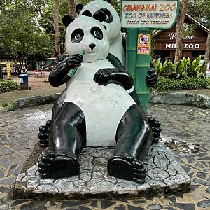 Giant Panda Statue