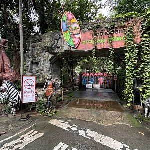 African Zone - walkway