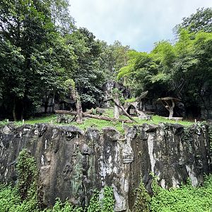 Empty Exhibit - deep moat!