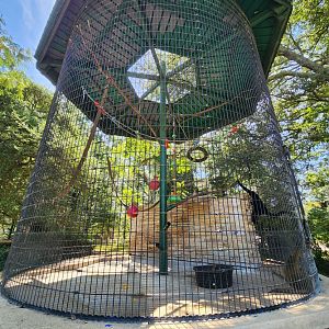 Louisiana Purchase Zoo - Corncrib cages