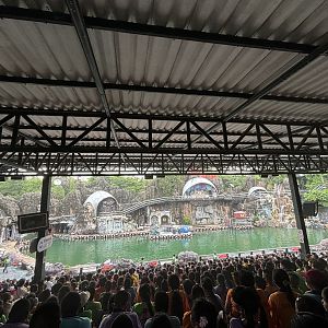 Spy War Show - entertaining!