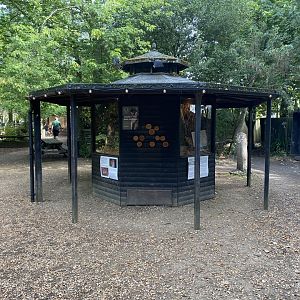 Information kiosk 030924