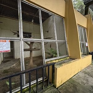 World of Parrots Aviaries