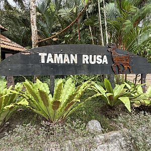 KL Deer Park - Entrance Sign