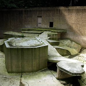 Duisburg Zoo - Former polar bear exhibit