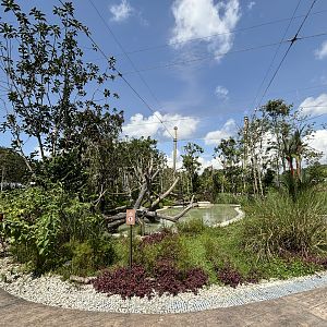3-Acre Crimson Wetlands Aviary