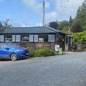 Entrance building/shop 100924