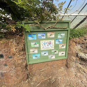 The Glass House - Otters signage 130924