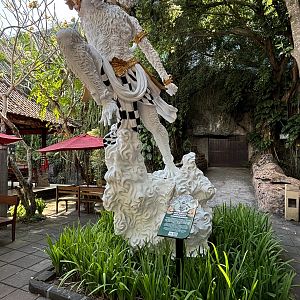 The Great Monkey Commander Statue