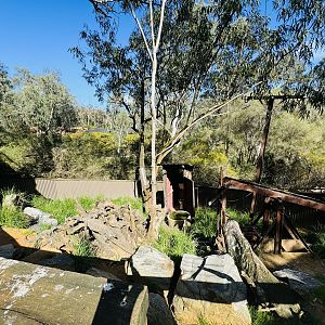 Lace monitor enclosure