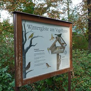 Bird feeder sign -Tierpark Berlin (2024)