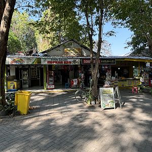 Endless shops at this zoo