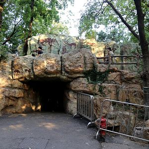 Wolf Exhibit Entrance