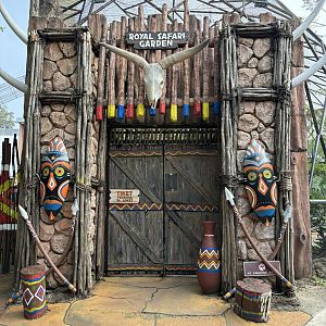 Ring-tailed Lemur Walk-through - Royal Safari Garden Resort