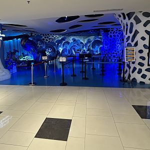 Aquarium Entrance