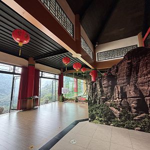 Stunning Window Views - Giant Panda Complex