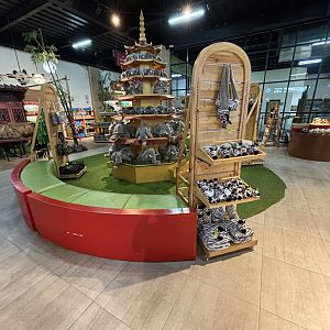 Gift Shop - Giant Panda Complex