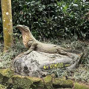 Komodo Dragon Statue
