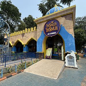 Mola Mola Jet Spinner Ride