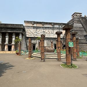 The Pyramids 5D Theatre