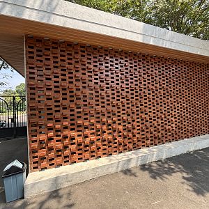 Toilets - lots of bricks!