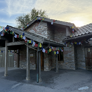 Grandma's House Entrance - Asian Highlands