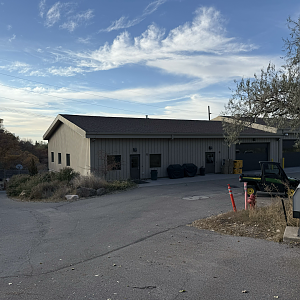 Maintenance Building/Former South Giraffe Yard
