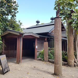 Auckland Zoo | Australia House Exterior