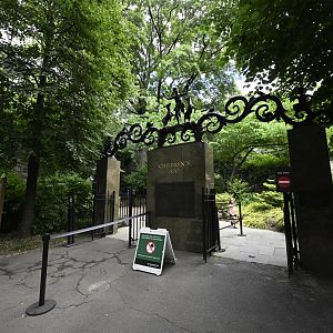 Childrens Zoo - Entrance