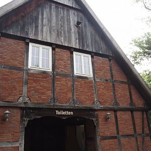 Grimberger Hof farm area - Toilet building, 2024-08-05