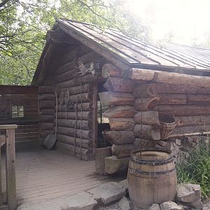 Trapper Creek Hut - Eurasian lynx viewing cabin, 2024-08-05