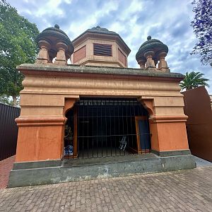 Historic Elephant House (1900)