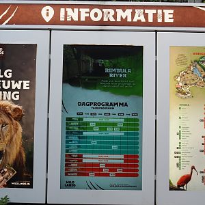Screens with information and map, 2024-06-23