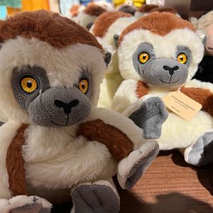 Sifaka Plushie ?!